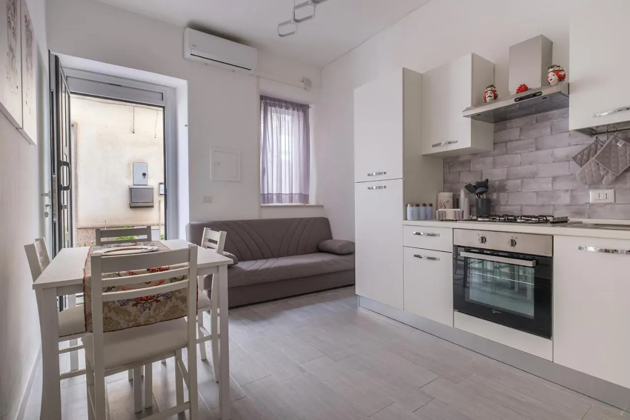 Marea Appartment'S Letojanni 0*,  Italy