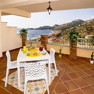 La Terrazza Sulla Baia Di Taormina Letojanni